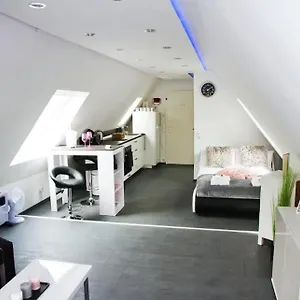 https://truth-studio-queensize-bett-netflix-kuche.dortmundhotels.net