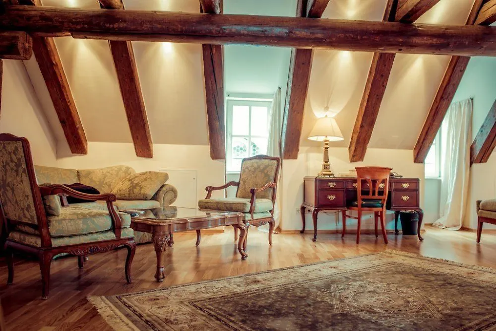 Bohemian Hotel Regensburg 4*,